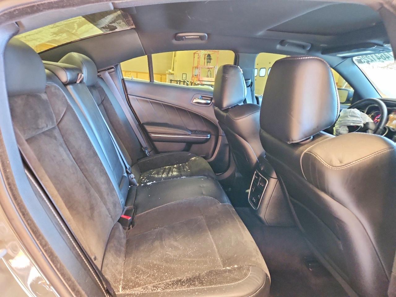 2018 Dodge Charger r