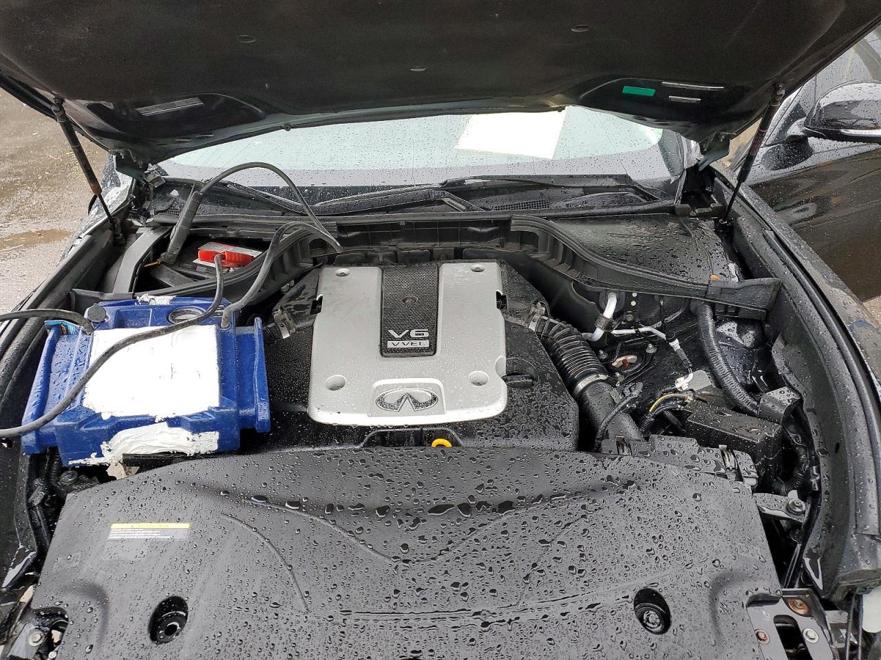 2017 Infiniti Q70 3.7