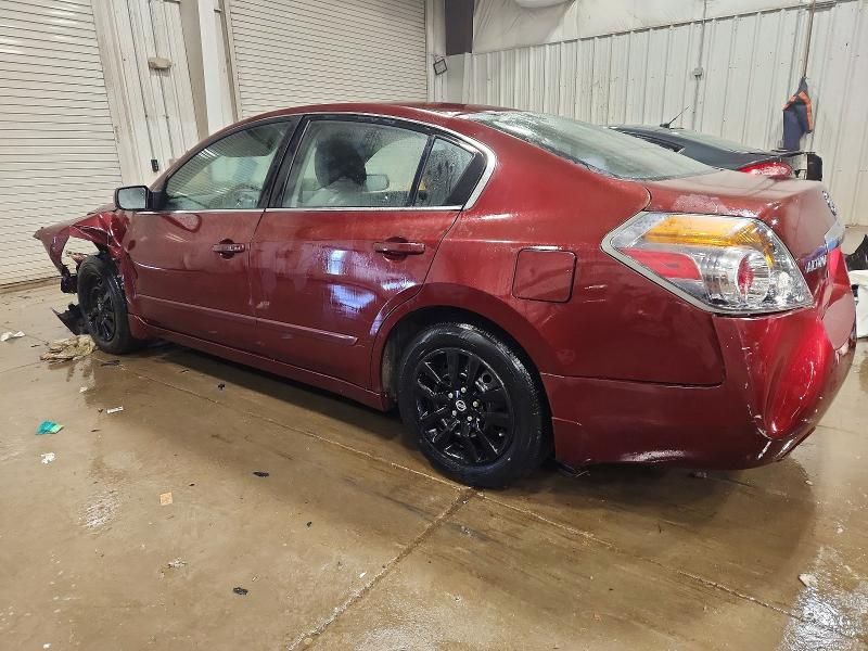 2010 Nissan Altima Base