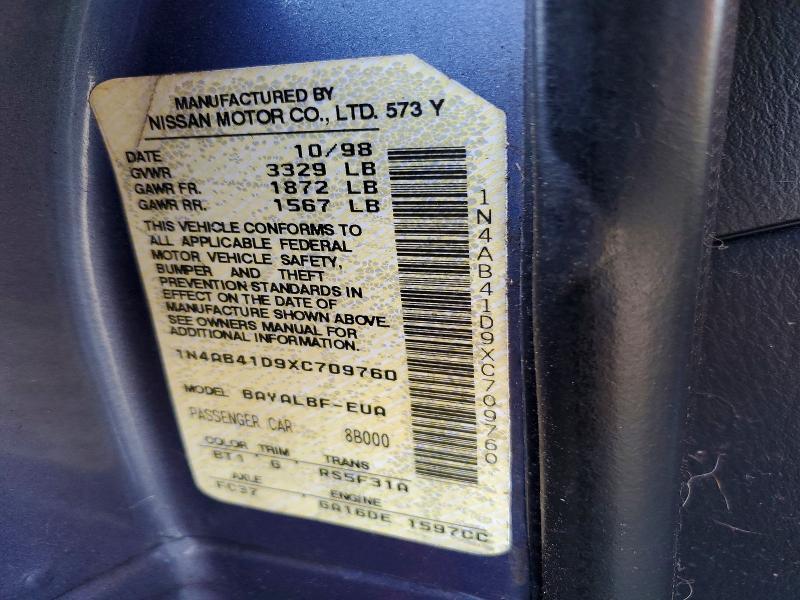 1999 Nissan Sentra Base