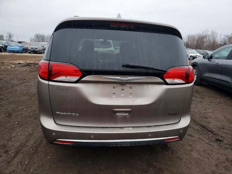 2017 Chrysler Pacifica Touring l Plus