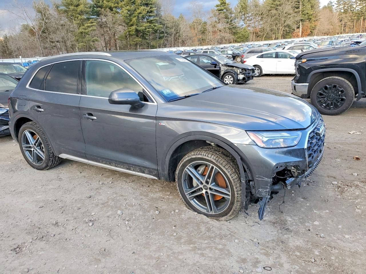 2025 Audi Q5 e Premium 55