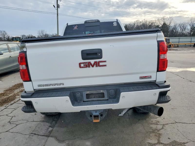 2016 GMC Sierra K2500 slt