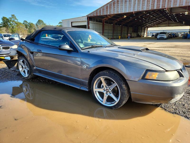 2004 Ford Mustang gt