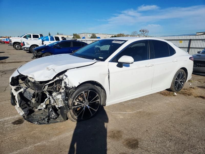 2020 Toyota Camry se