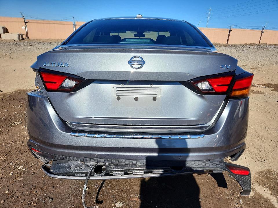 2021 Nissan Altima sv