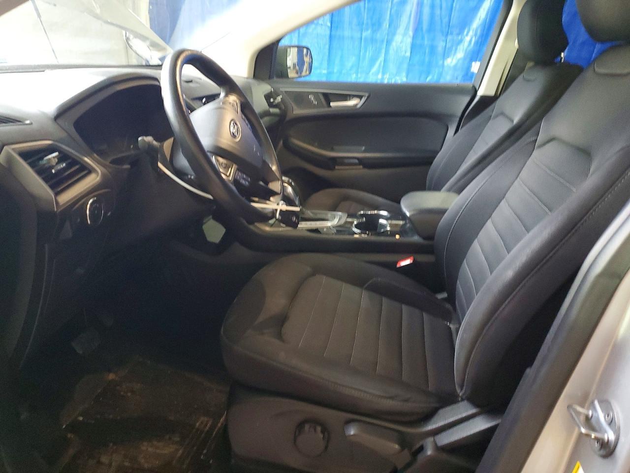 2017 Ford Edge se
