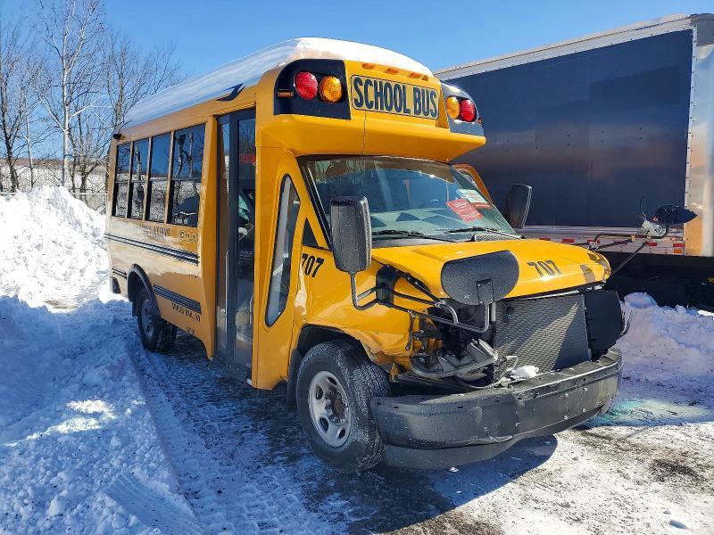 2024 Chevrolet Express G3500