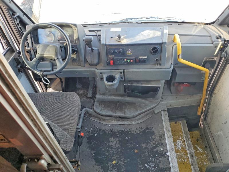 2013 Isuzu NPR