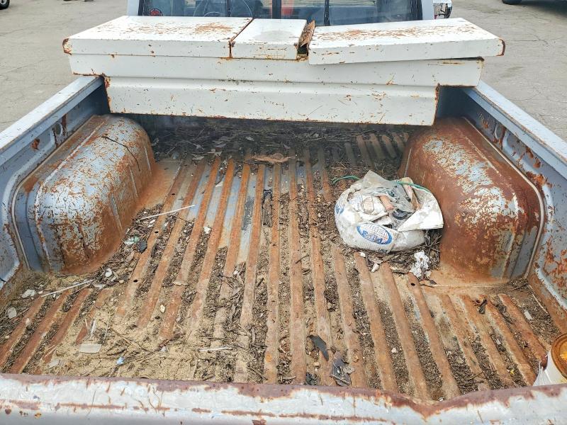 1986 Nissan D21 Short bed