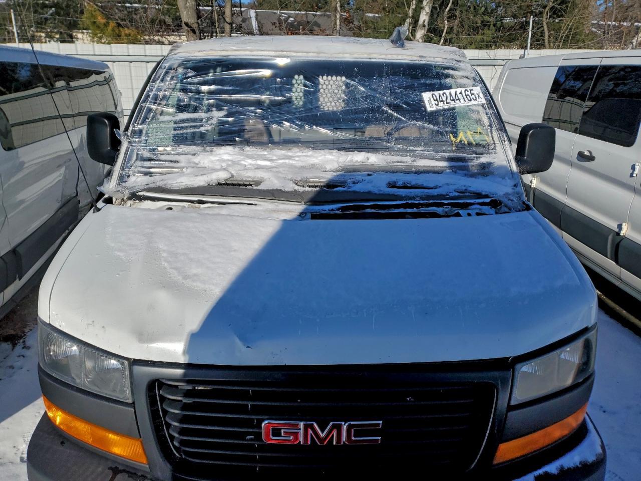 2018 GMC Savana G3500