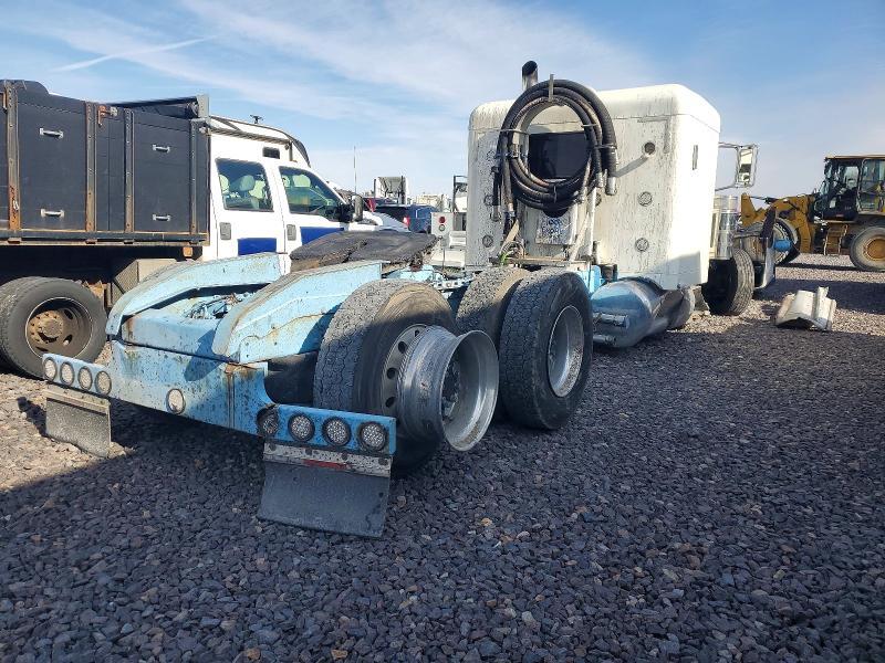 2003 Peterbilt 379EXHD-Semi Truck