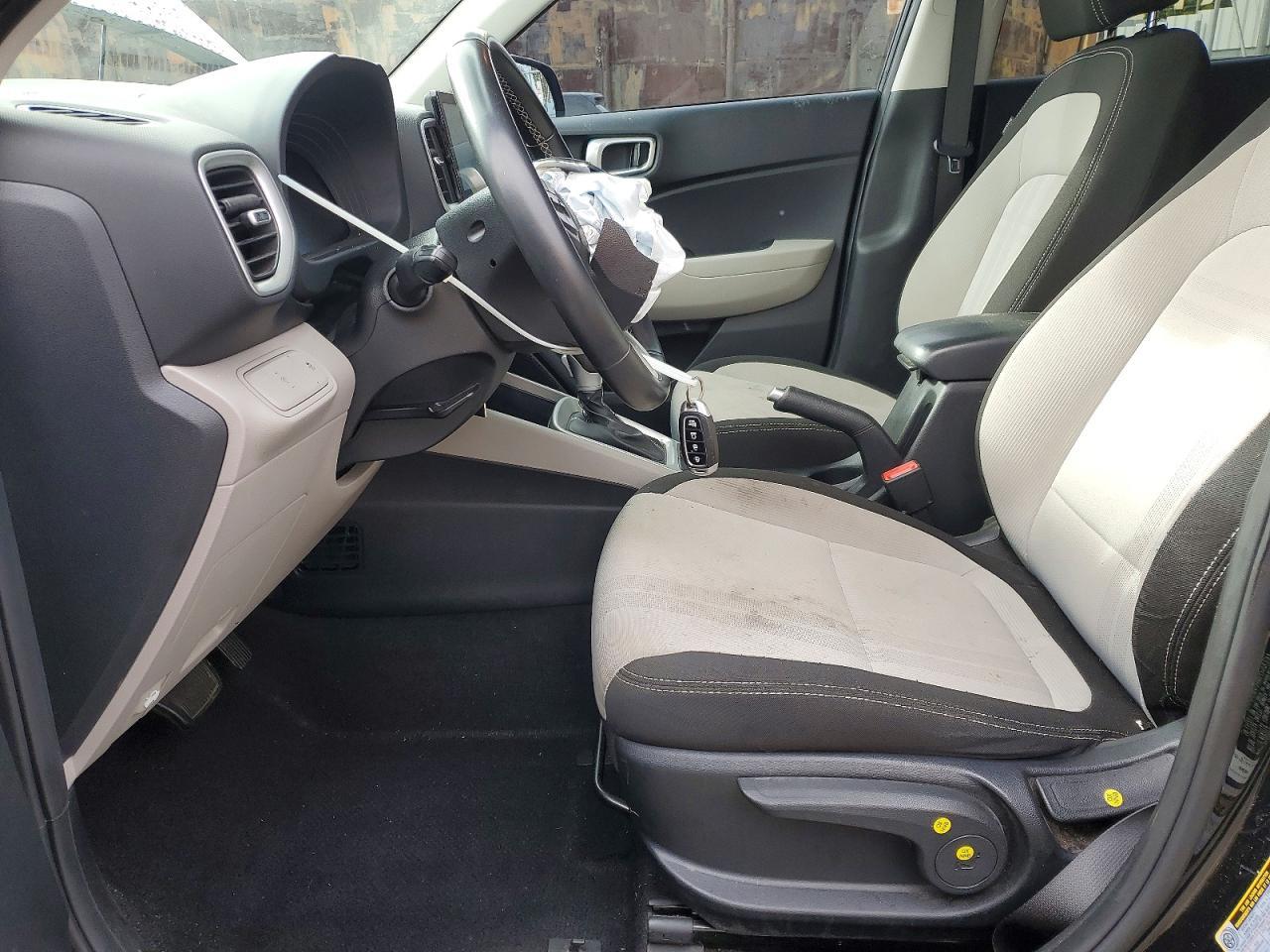 2024 Hyundai Venue sel