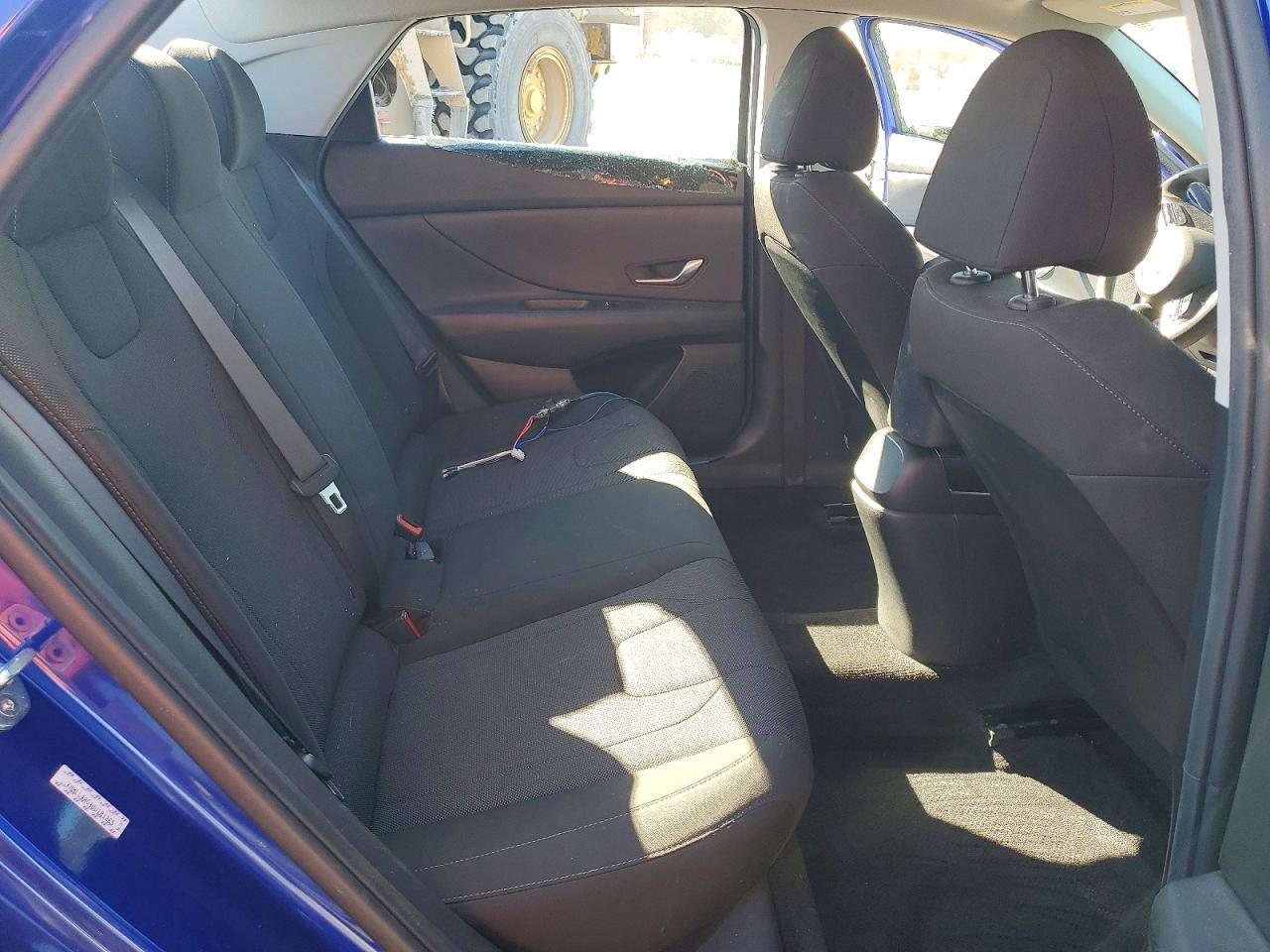 2021 Hyundai Elantra se