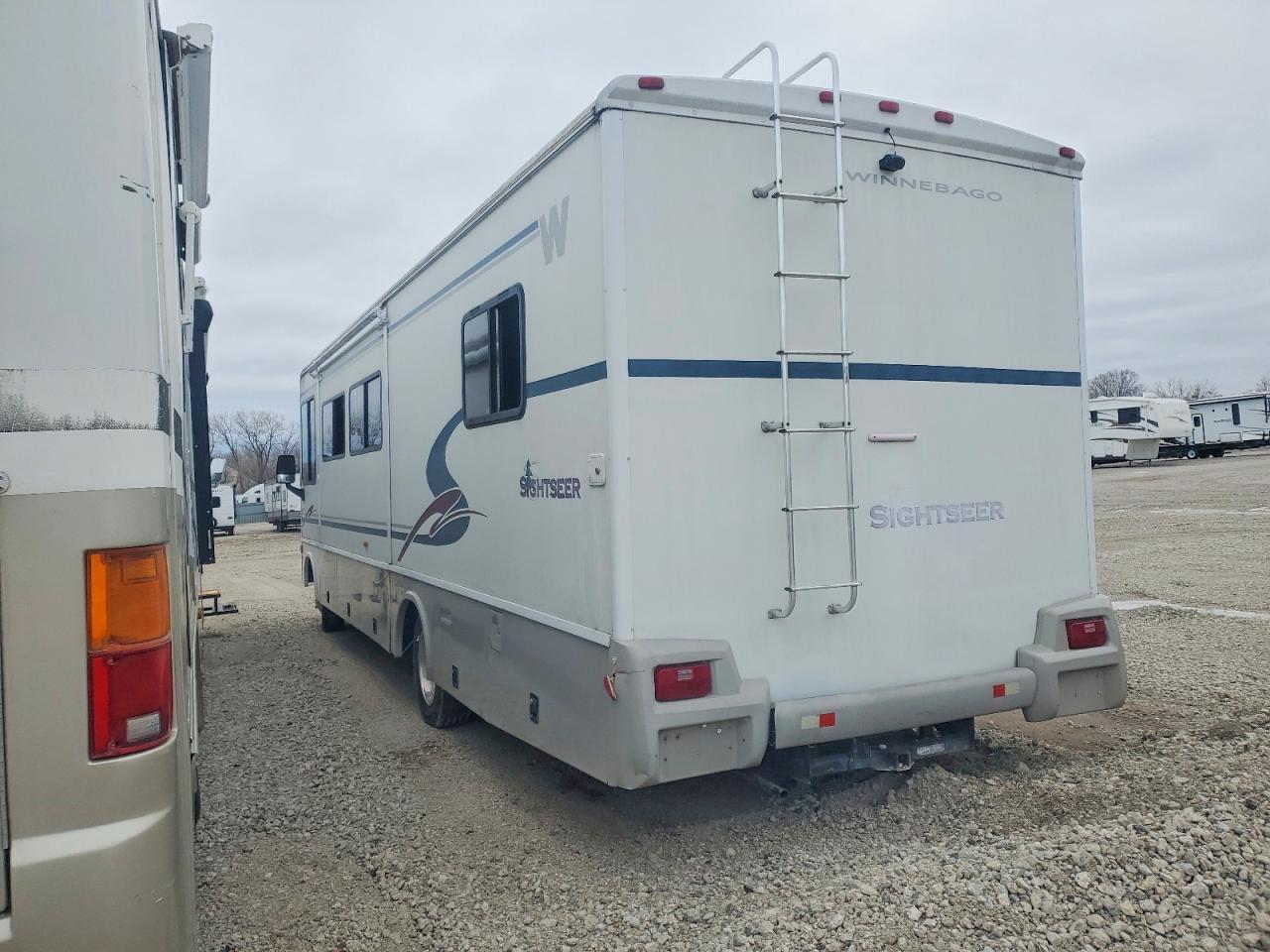 2003 Winnebago Motorhome