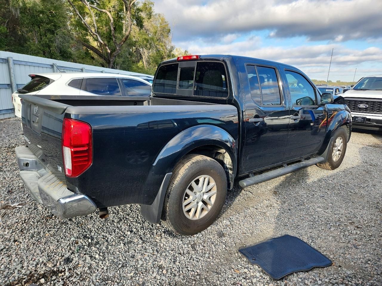 2020 Nissan Frontier s