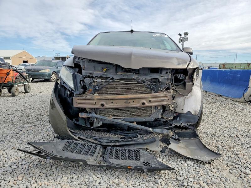 2011 Lincoln Townhouse MKX