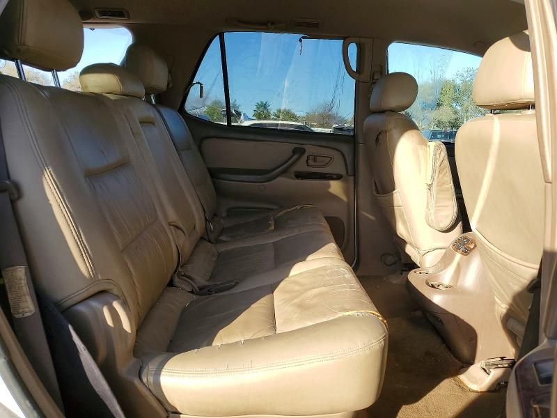 2003 Toyota Sequoia SR5
