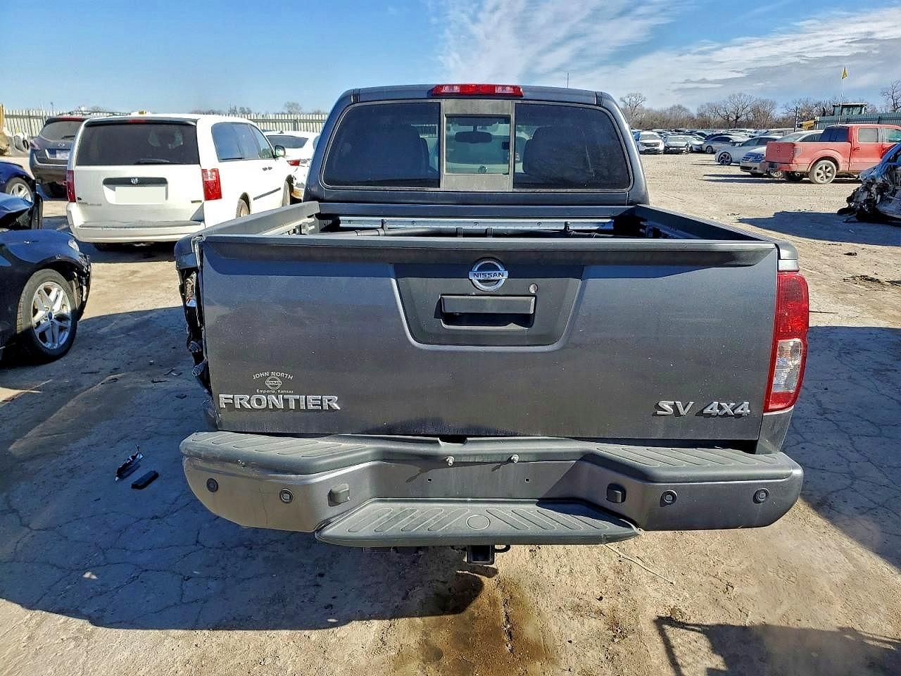 2021 Nissan Frontier s