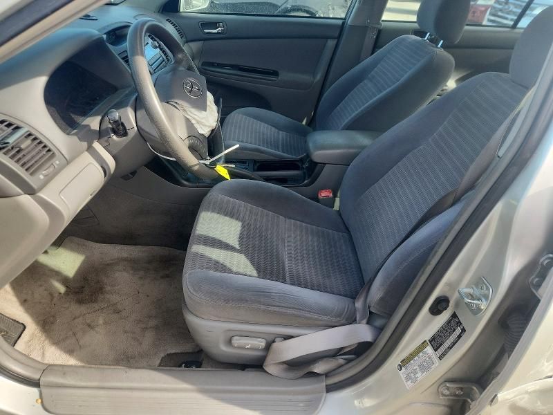 2006 Toyota Camry le