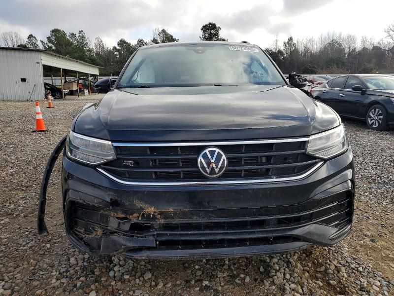 2022 Volkswagen Tiguan se R-line Black
