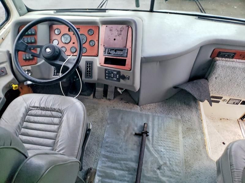 1993 Spartan Motors 1994 Spartan Scenic Cruiser