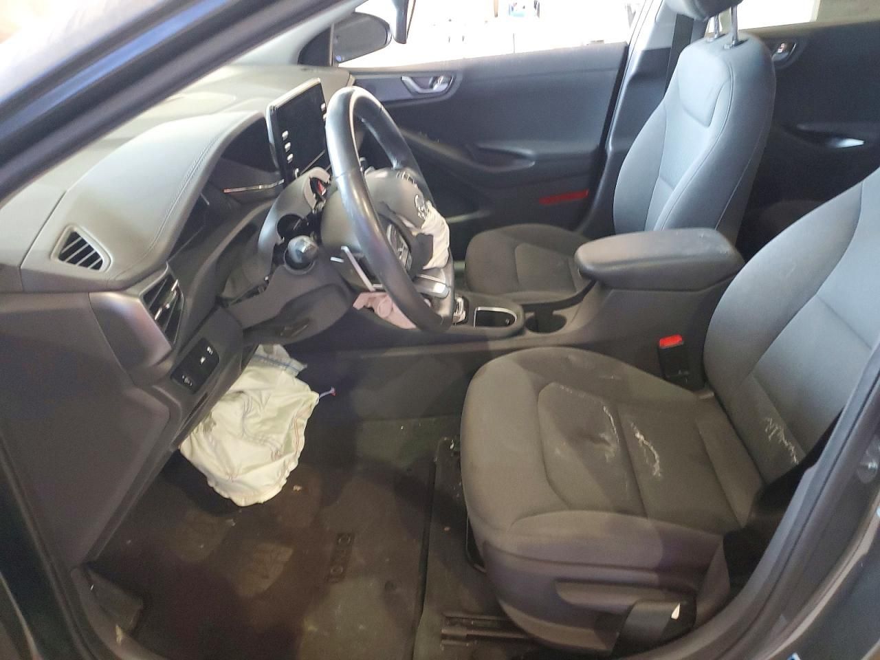 2022 Hyundai Ioniq se