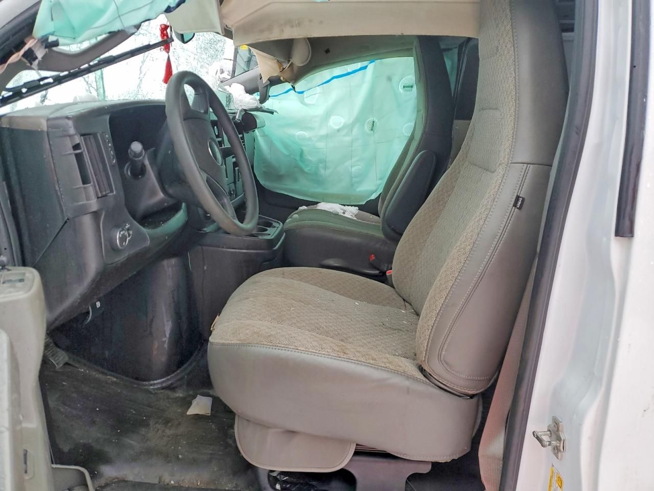 2024 GMC Savana G2500