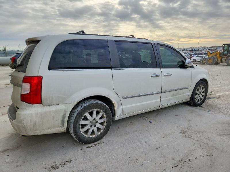 2011 Chrysler Town & Country Touring l