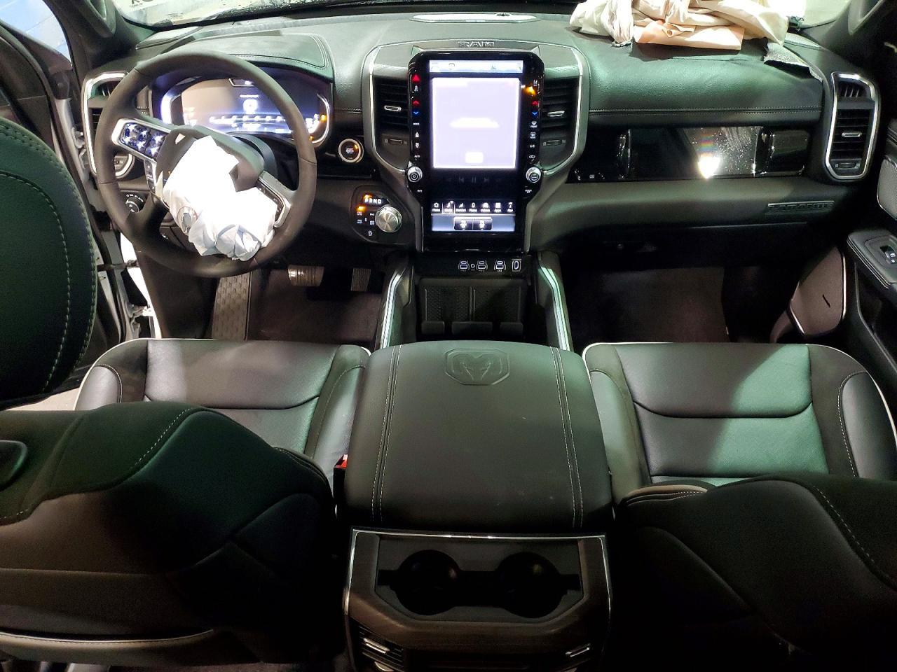 2025 Dodge 1500 Laramie