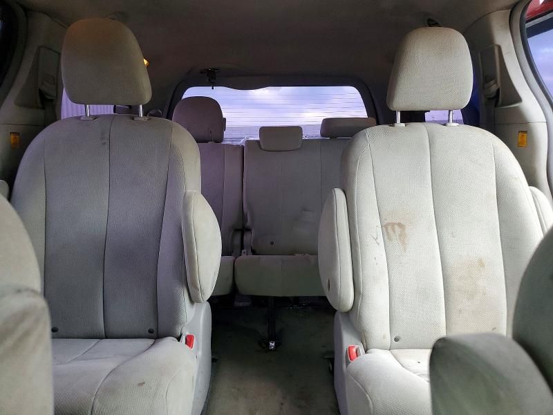 2011 Toyota Sienna