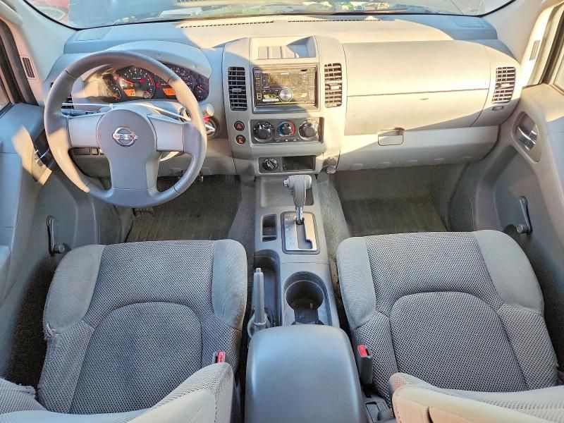 2005 Nissan Frontier Crew cab le