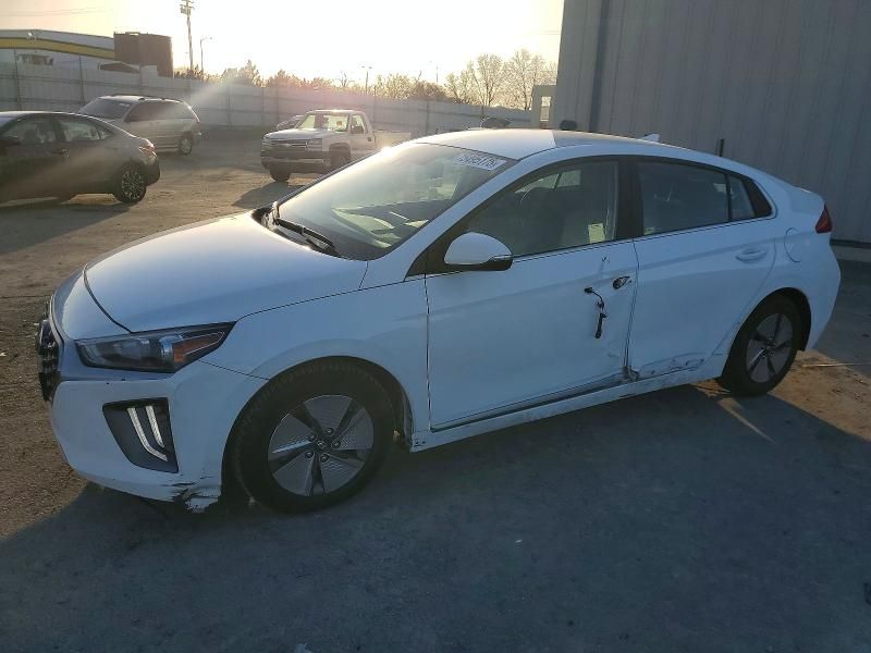 2022 Hyundai Ioniq se