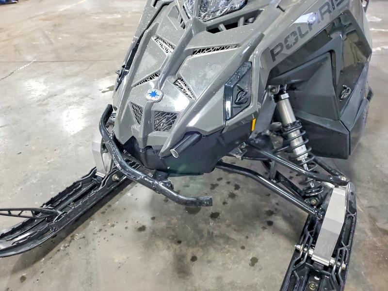2025 Polaris Ris Titan Snowmobile
