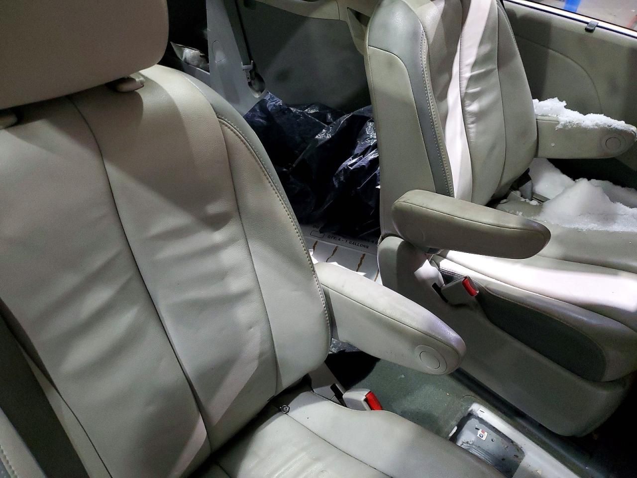 2014 Toyota Sienna xle