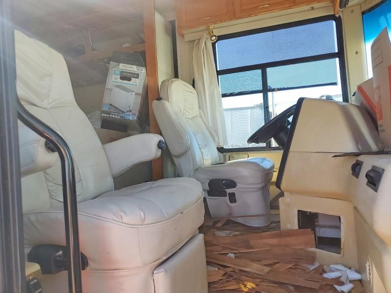 2003 Freigliner 2003 Freightliner Chassis X-rv