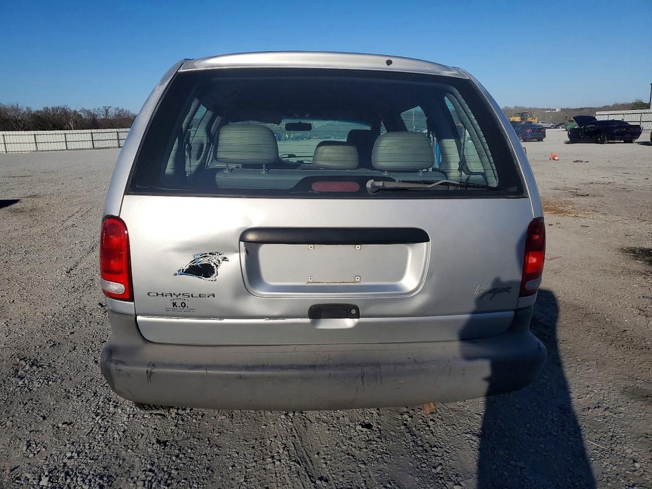 2000 Chrysler Voyager