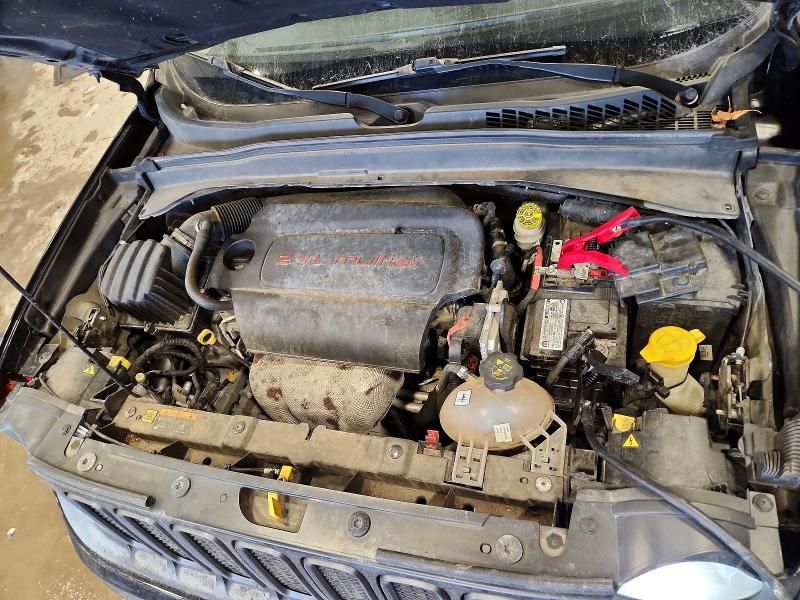 2017 Jeep Renegade Trailhawk