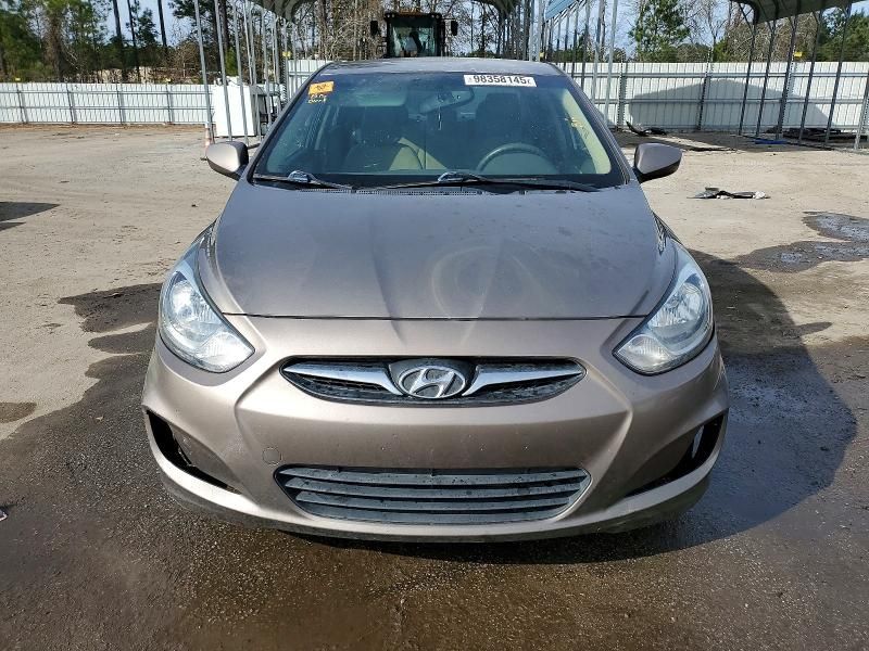 2013 Hyundai Accent gls