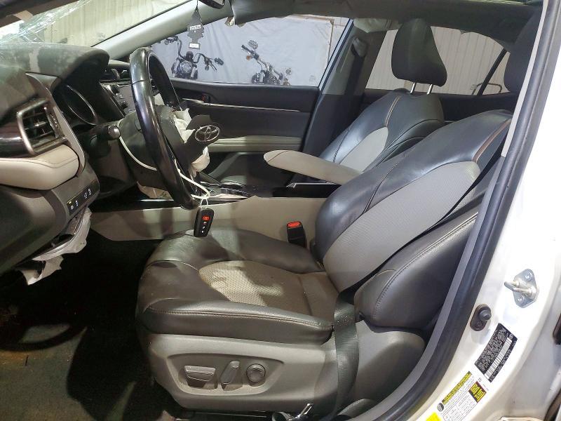 2020 Toyota Camry xle