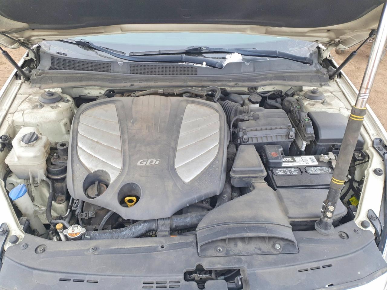 2014 KIA Cadenza Premium