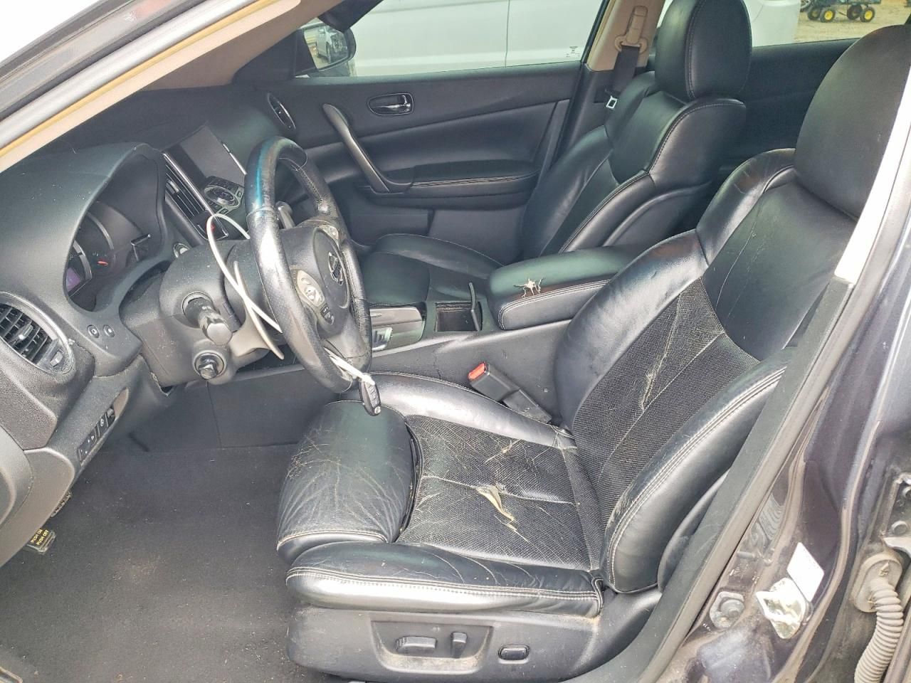 2013 Nissan Maxima s