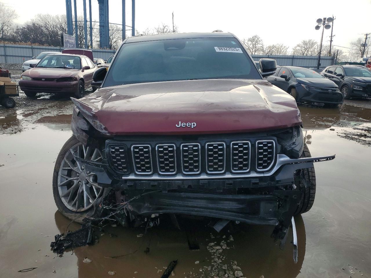 2022 Jeep Grand Cherokee Summit