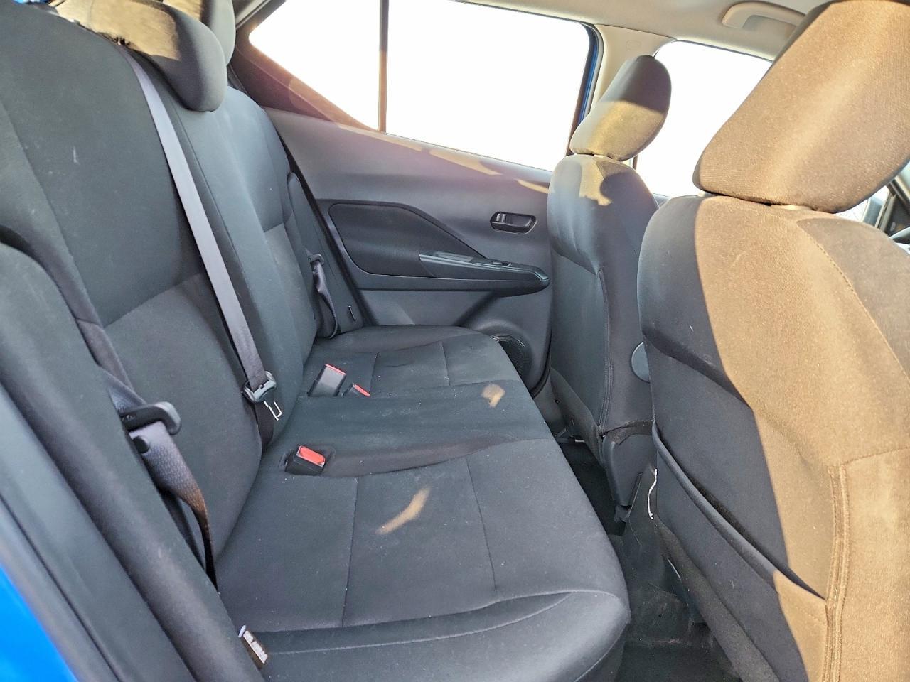 2024 Nissan Kicks s