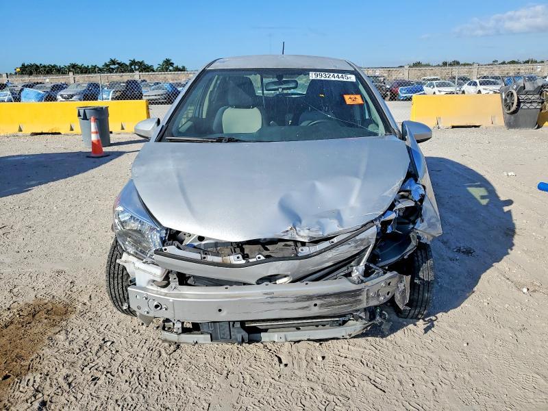 2014 Toyota Yaris 5-door le