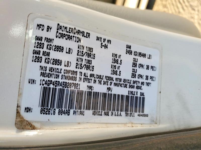 2005 Chrysler Town & Country