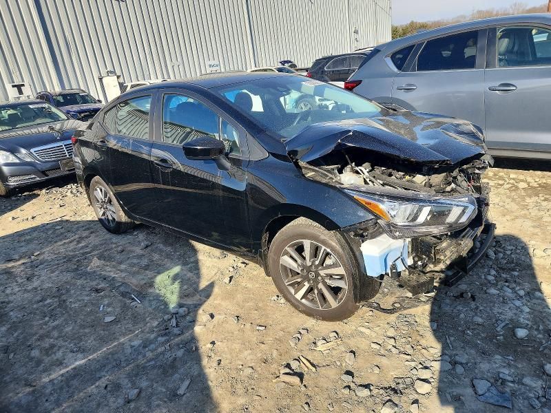 2022 Nissan Versa sv