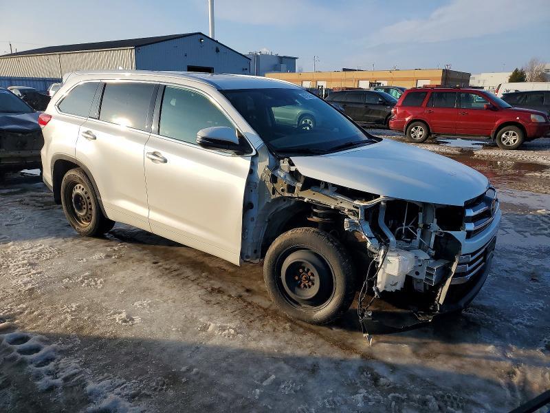 2017 Toyota Highlander se