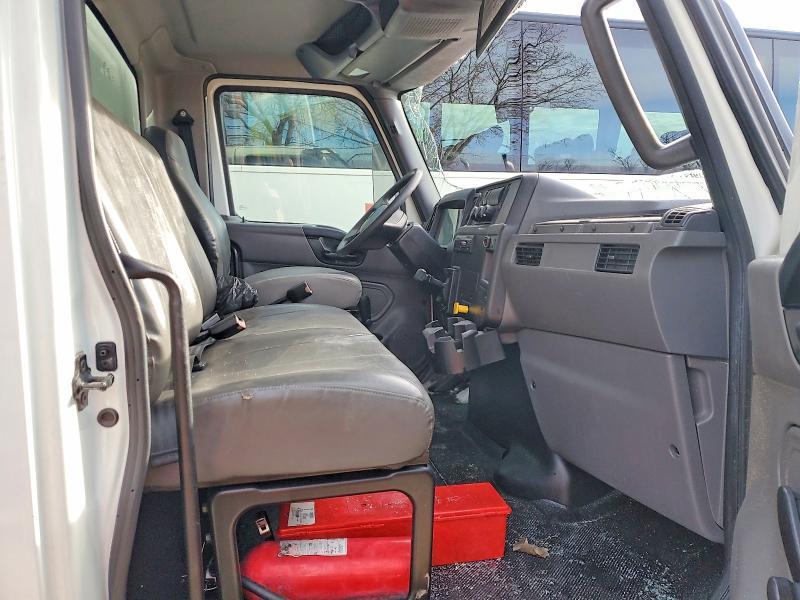 2020 International MV607 BOX Truck