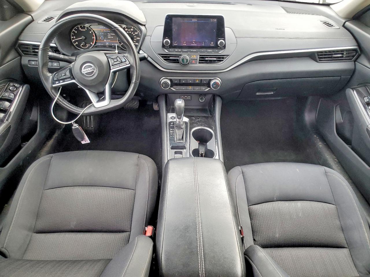 2022 Niss Altima
